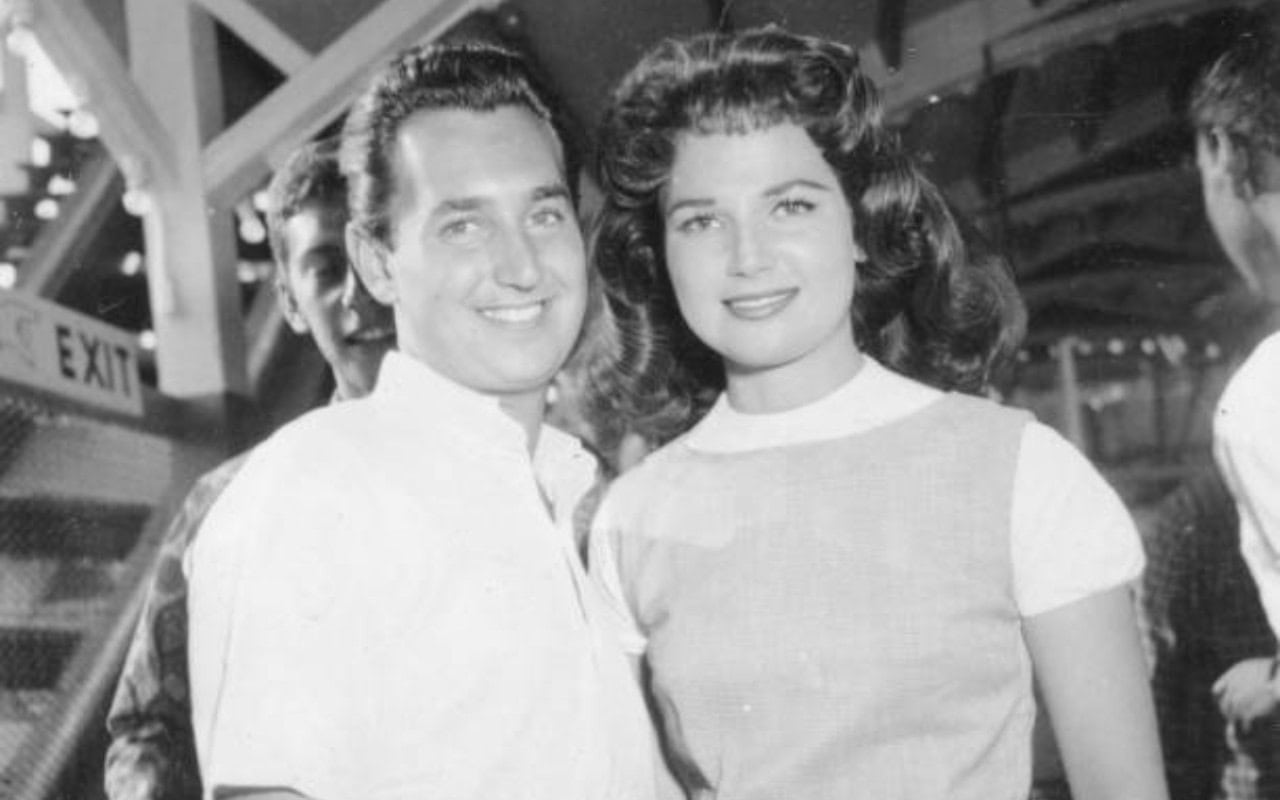 Neil Sedaka &#8220;Oh Carol&#8221; 1959